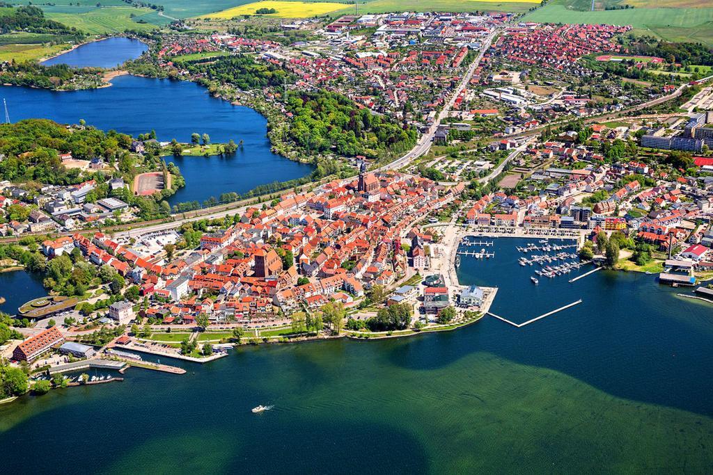 Uferpromenade Lejlighed Waren  Eksteriør billede